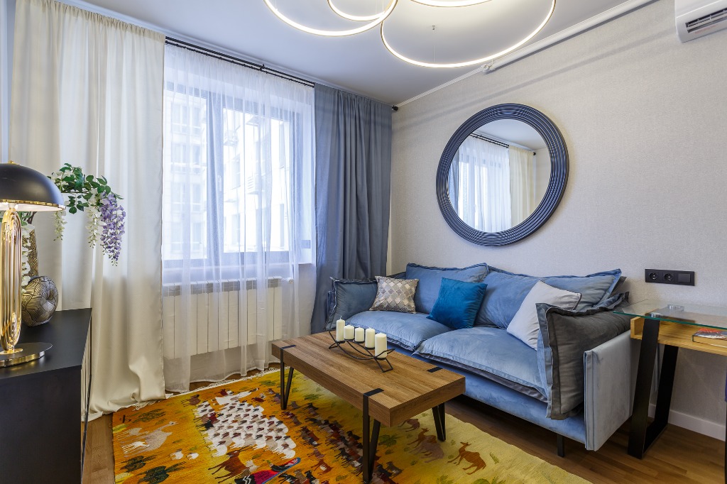 Cozy booking bedroom setup